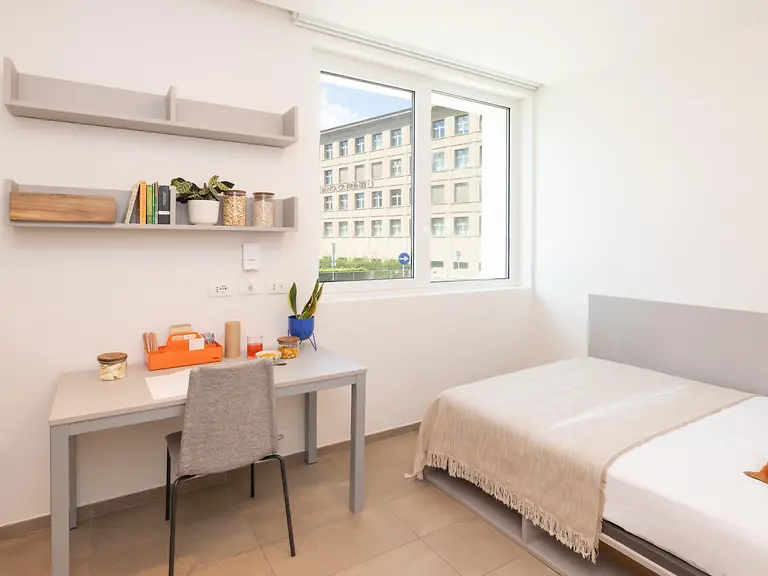  Accessible Classic Studio  -  Yugo Florentia Living Firenze  - Gallery -  8