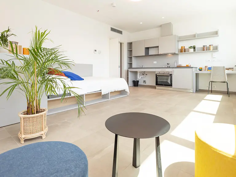  Accessible Deluxe Studio  -  Yugo Florentia Living Firenze  - Gallery -  11