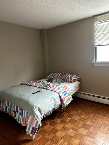 Flex Room - 11 Avenue SW & 19 Street SW