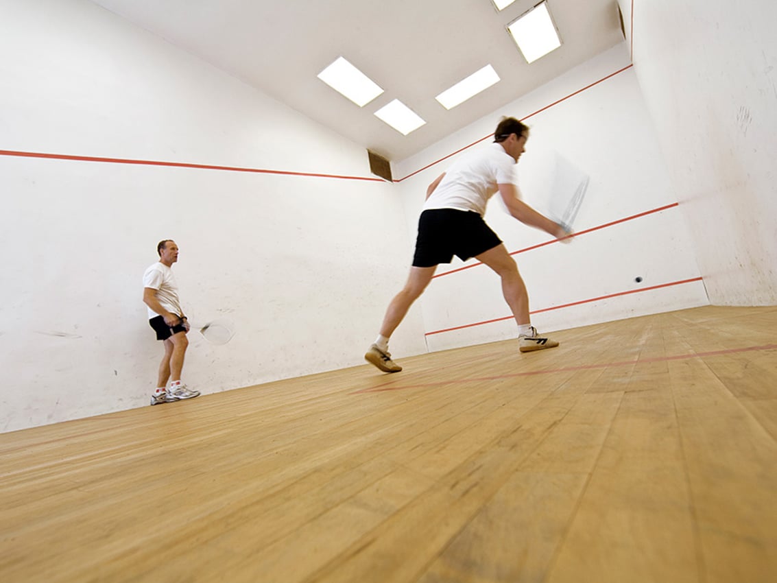  194 - Flex Room With Balcony  -  Flex Room - Carlton St & Homewood Ave  - Gallery -  7