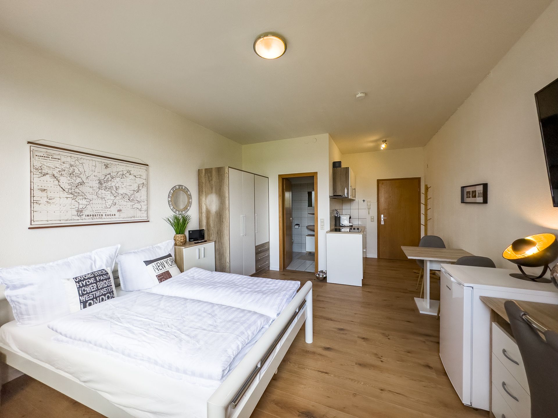  1-Room Business Apartment. *Near Strasbourg & Europa Park*  -  1-room business apartment. *Near Strasbourg & Europa Park*  - Gallery -  10
