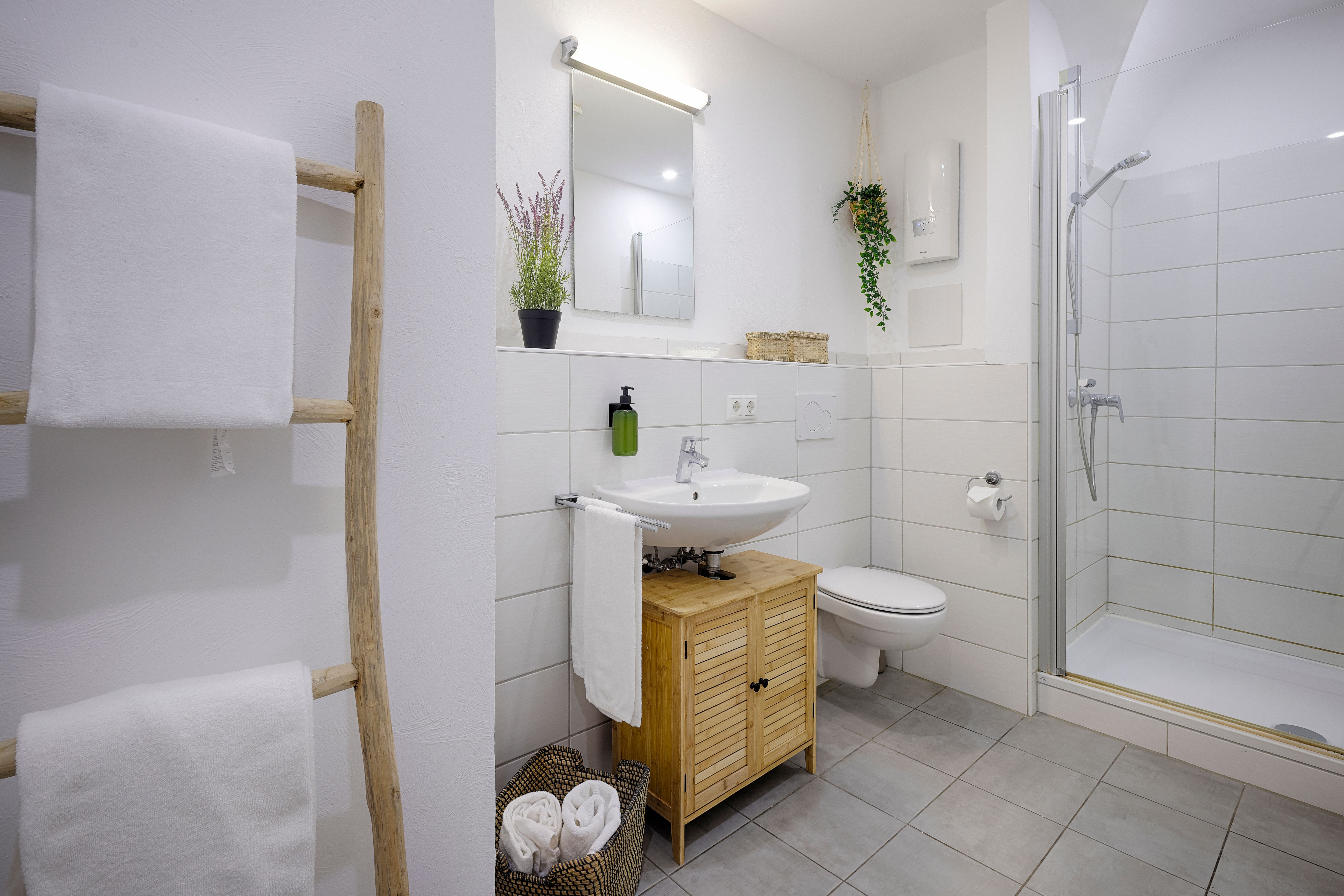  Lovely, Spacious Studio Located In Ochsenfurt  -  Lovely, spacious studio located in Ochsenfurt  - Gallery -  2