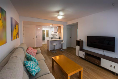 Welcoming 2 Bedroom Apartment with a balcony close to Mutxavista Beach