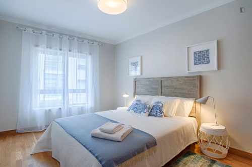 Large 2-bedroom apartment in Anjos