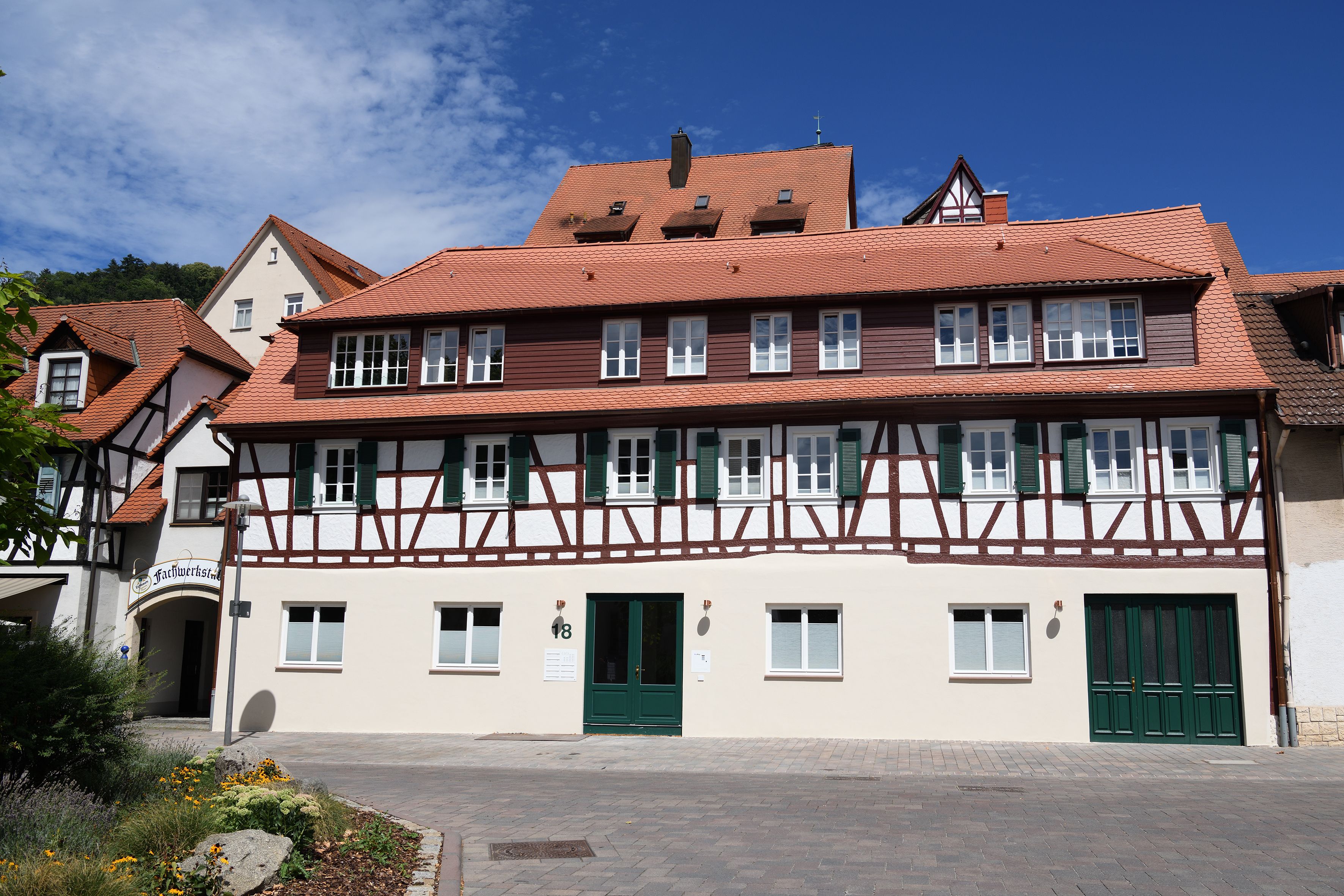 Gorgeous, Spacious Studio In Heppenheim - 1