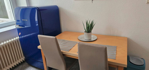 Base Floor Suite next to Central Station