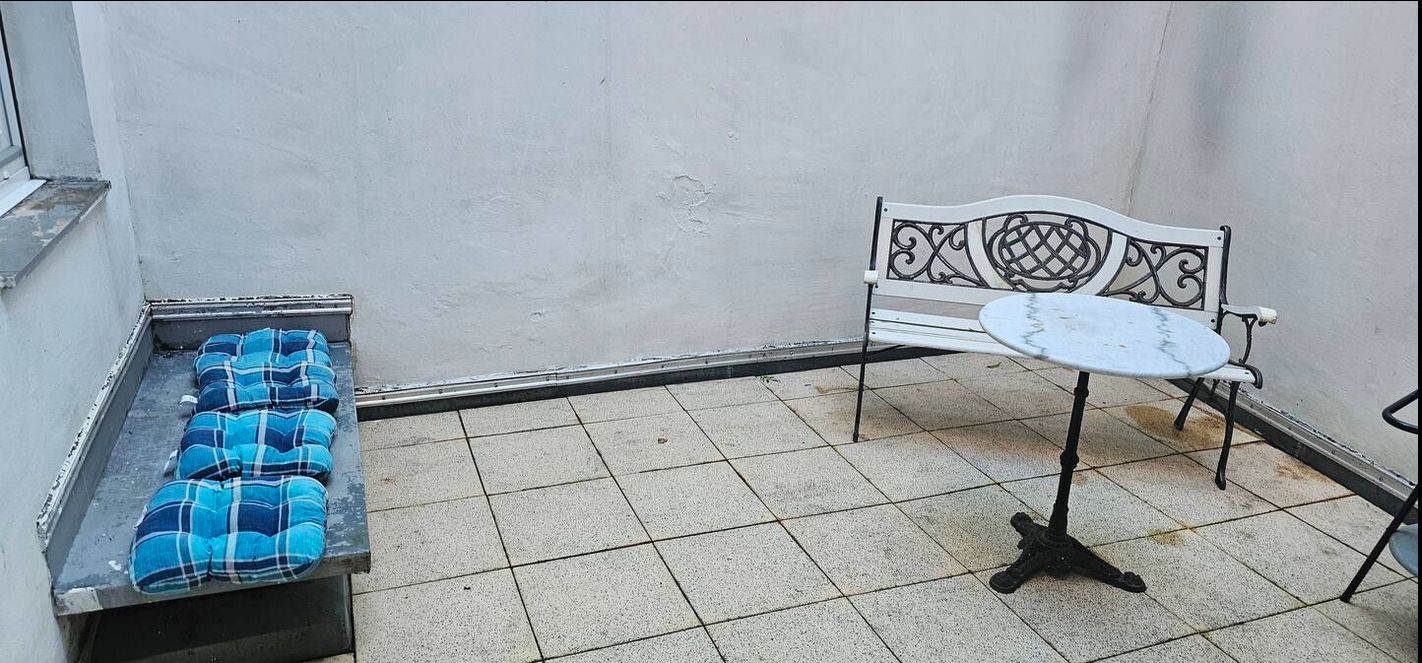  Base Floor Suite Next To Central Station  -  Base Floor Suite next to Central Station  - Gallery -  16