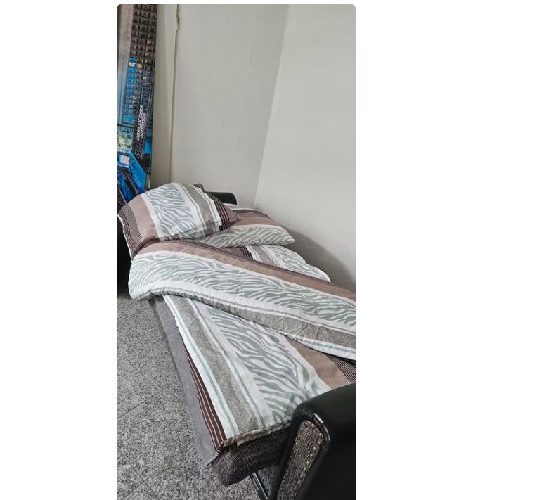  Base Floor Suite Next To Central Station  -  Base Floor Suite next to Central Station  - Gallery -  6