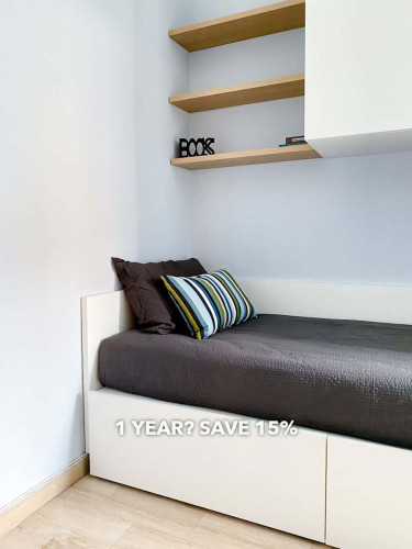 Room in Via Gressoney, Milano for 110 m² with 5 bedrooms