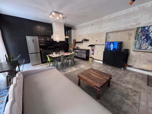 Appartamento in Via Dacia, Roma