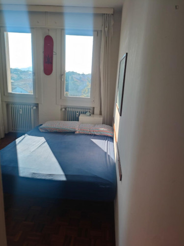 Double bedroom in 5-bedroom apartment