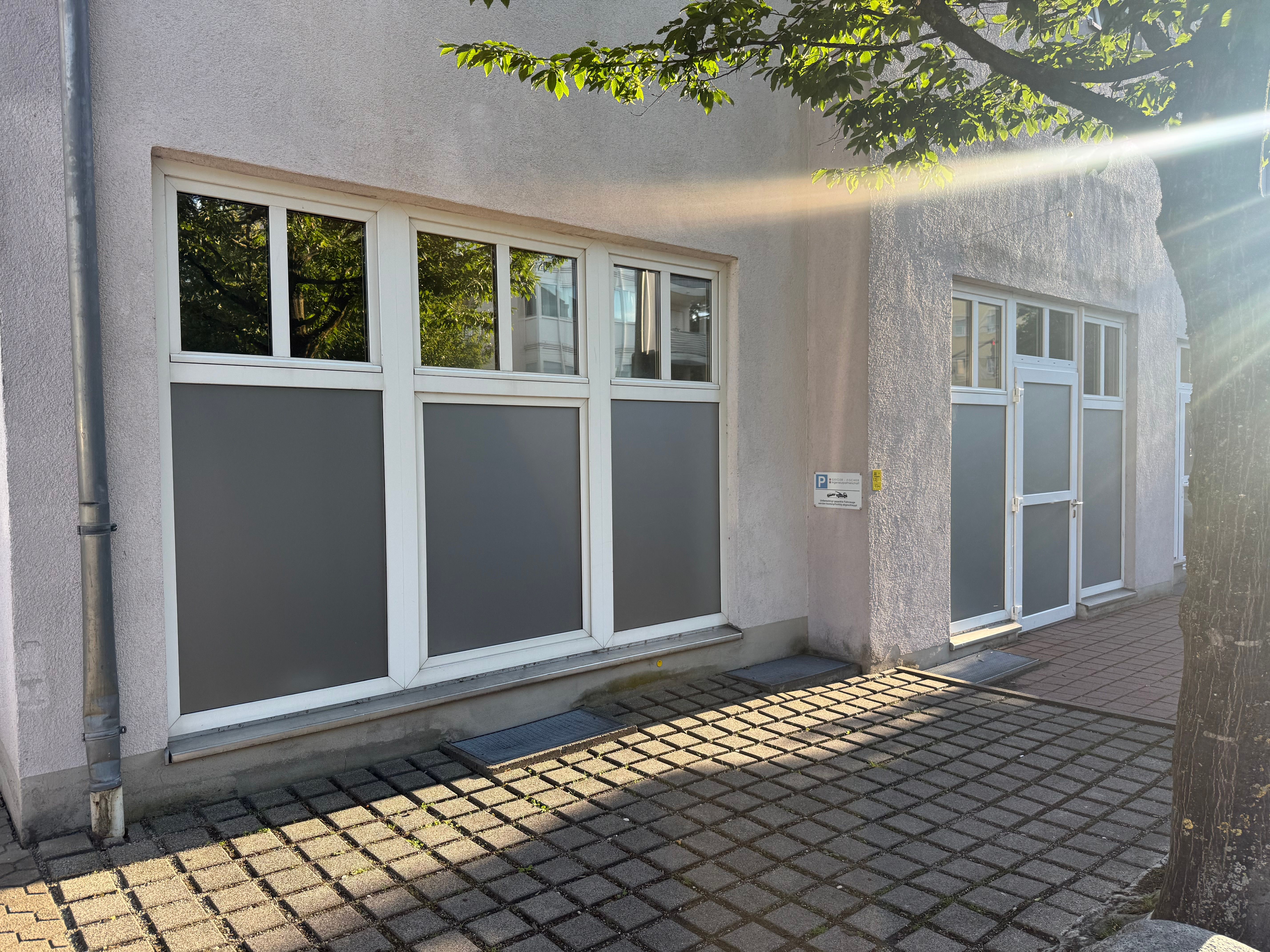 Bright & Quiet 2-Room Apartment In A Prime Location - 13