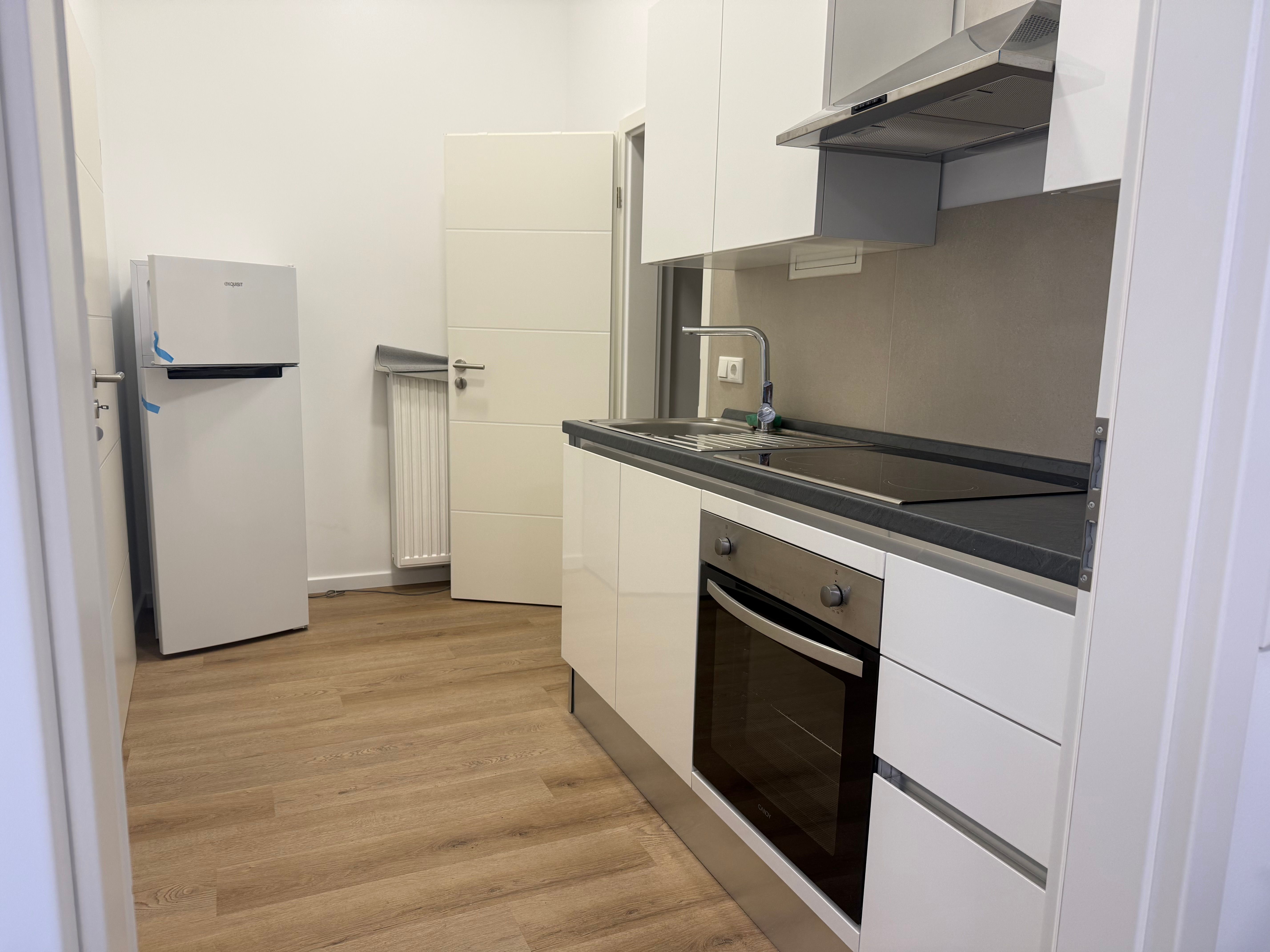 Bright & Quiet 2-Room Apartment In A Prime Location - 4