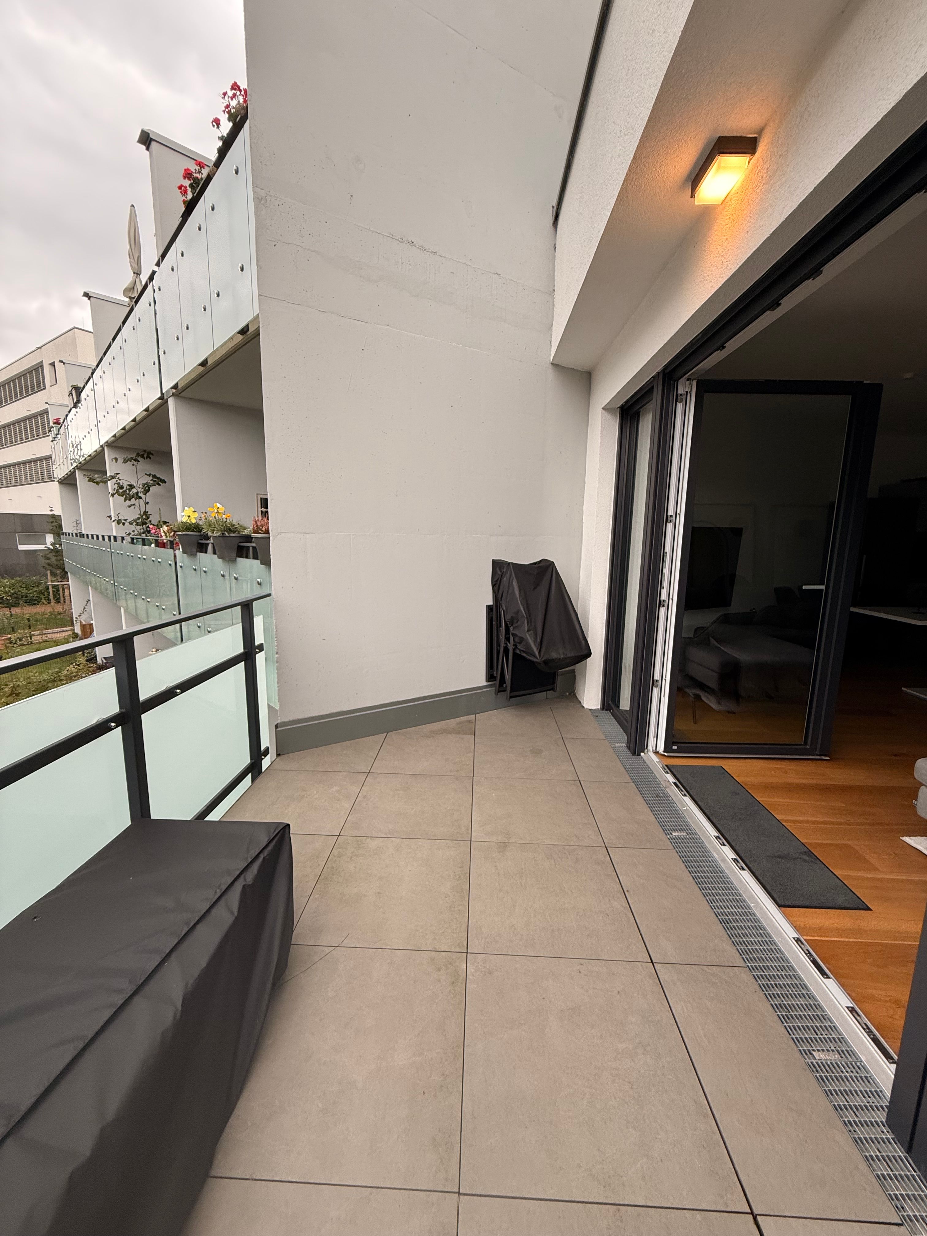  Furnished, Newly Built Apartment W. Heated Floors, Parking Garage And Modern Amenities  -  Furnished, newly built apartment w. heated floors, parking garage and modern amenities  - Gallery -  19