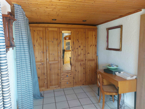Kleines Haus mit Terrasse und Balkon mitten in der Natur - Gallery - 7