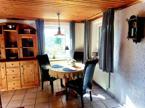 Kleines Haus mit Terrasse und Balkon mitten in der Natur - Gallery - 6