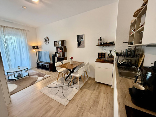 Stylish & fully furnished 2-room apartment in Cologne-Bayenthal