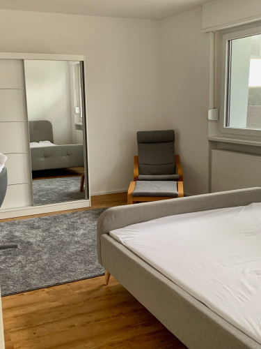 Helle und moderne 2–Zimmer–Wohnung in der Nähe von Speyer (Römerberg)