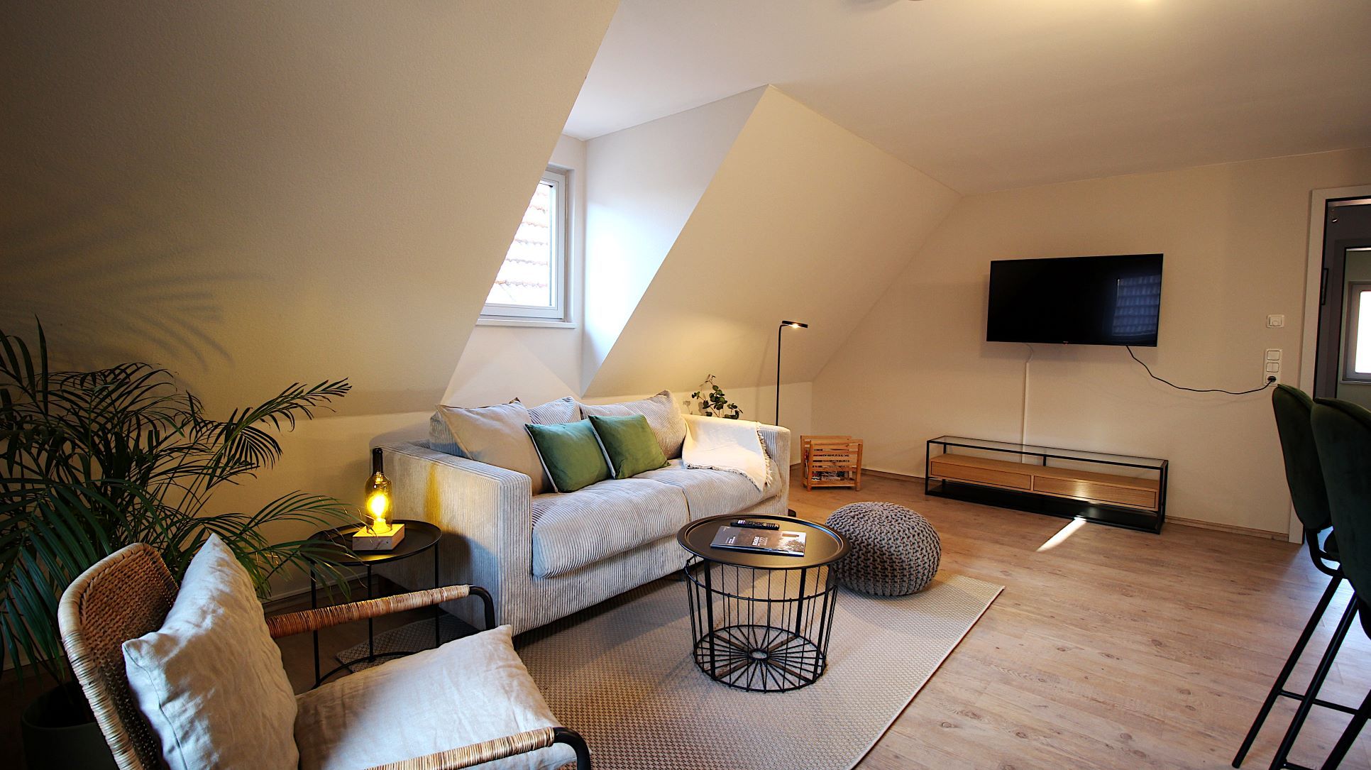 Cozy Apartment Centrally Located In Iphofen - 3
