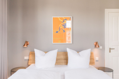 Spacious 2-room apartment near the beach