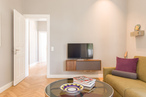 Spacious 2-room apartment near the beach - Gallery - 9