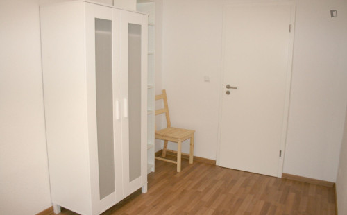 Bright single bedroom in Moabit
