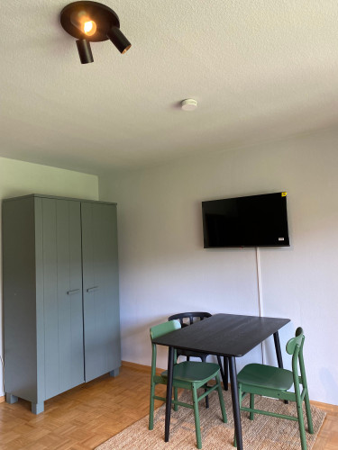 Wonderful & bright room with private beach access