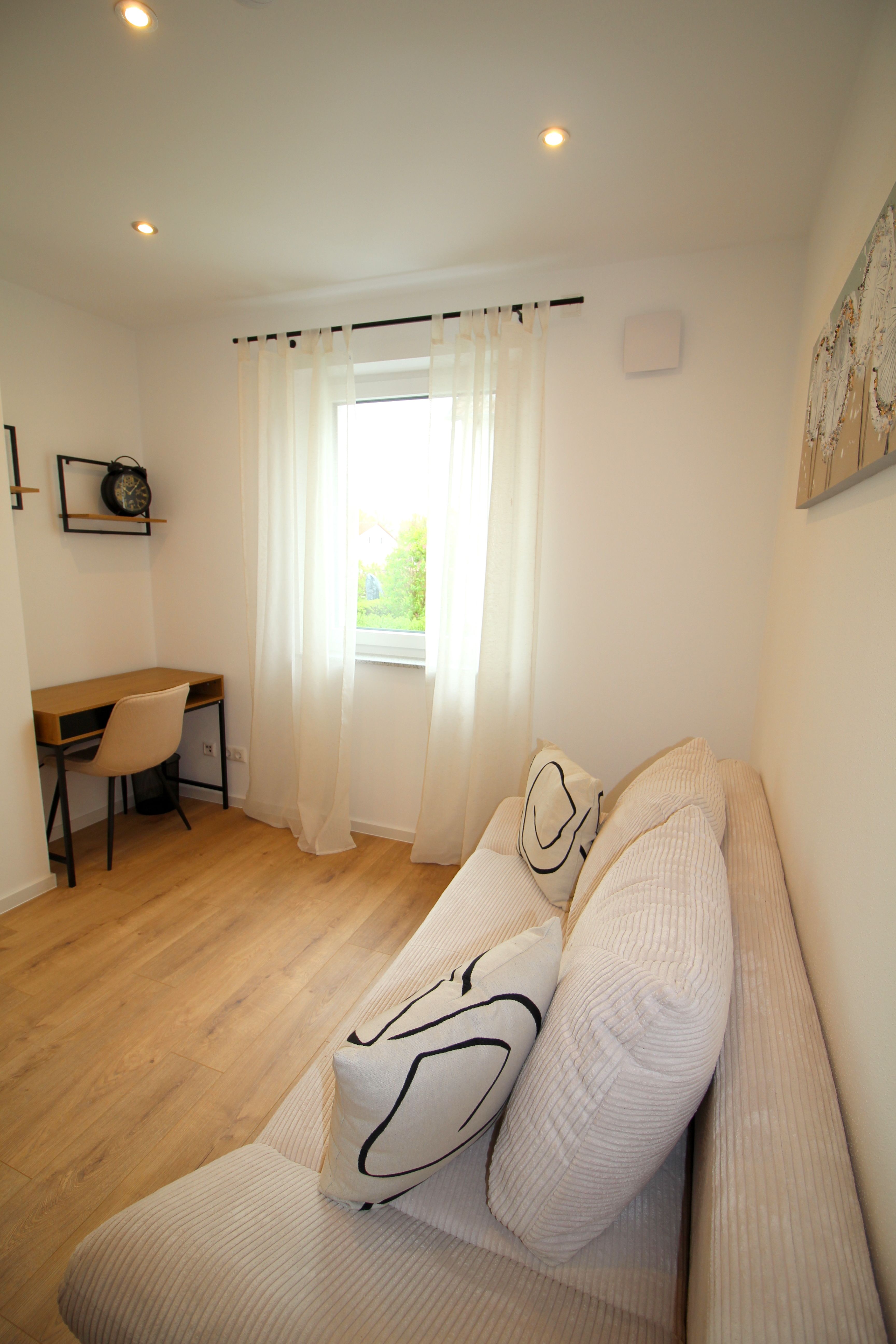  NEW BUILDING | Cozy & Stylish | Kitchen | Netflix And Disney+| Kulmbach  -  NEW BUILDING | Cozy & Stylish | Kitchen | Netflix and Disney+| Kulmbach  - Gallery -  16