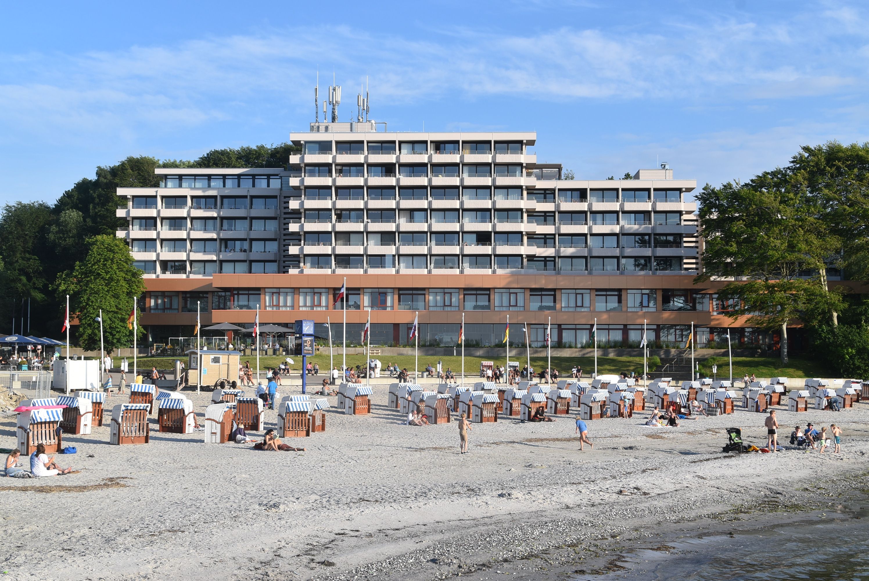 The Wonderful Panoramic View Of The Flensburg Fjord From The Studio Apartment Alone Is Pure Relaxati - 3