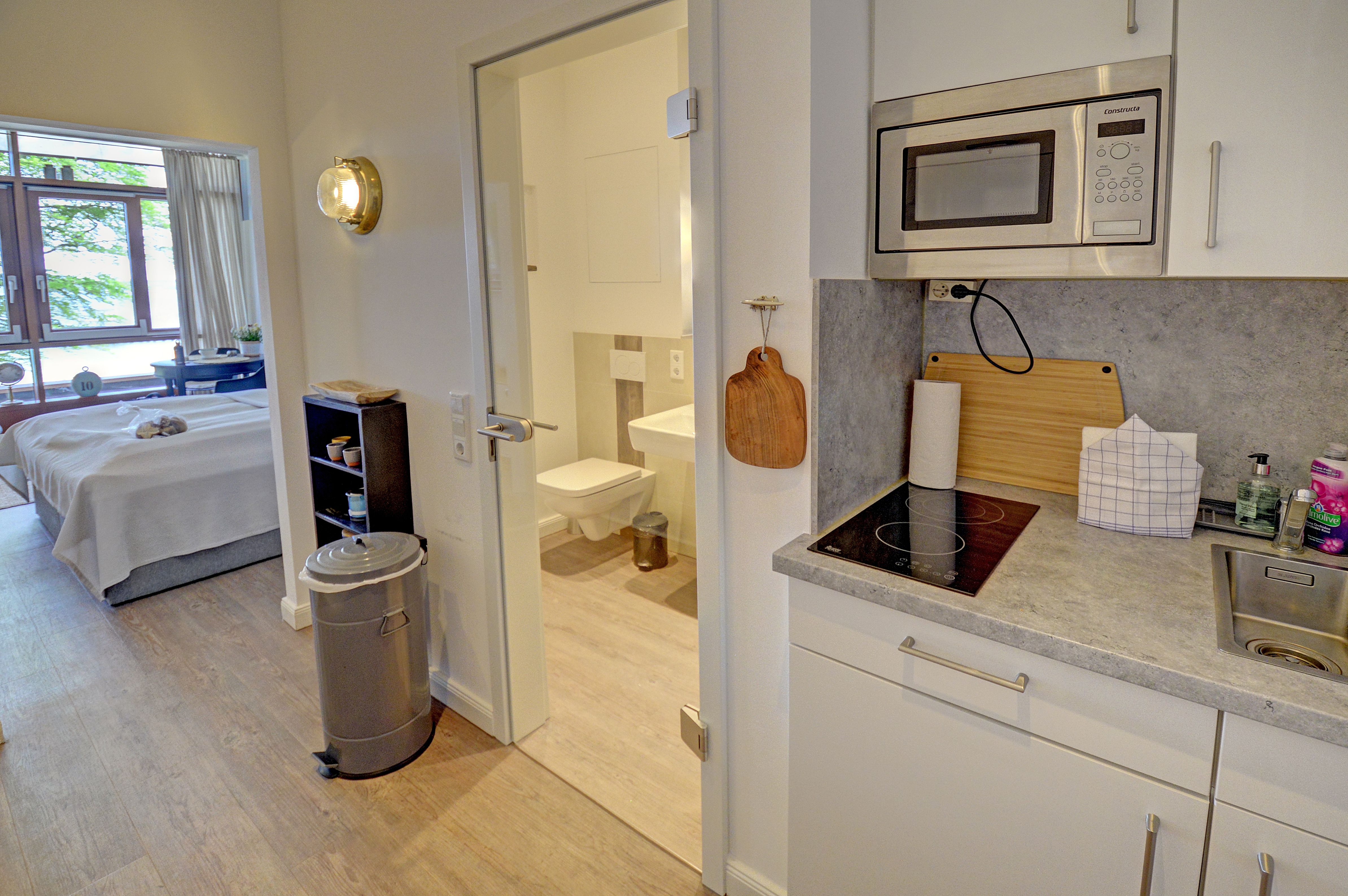 The Wonderful Panoramic View Of The Flensburg Fjord From The Studio Apartment Alone Is Pure Relaxati - 6