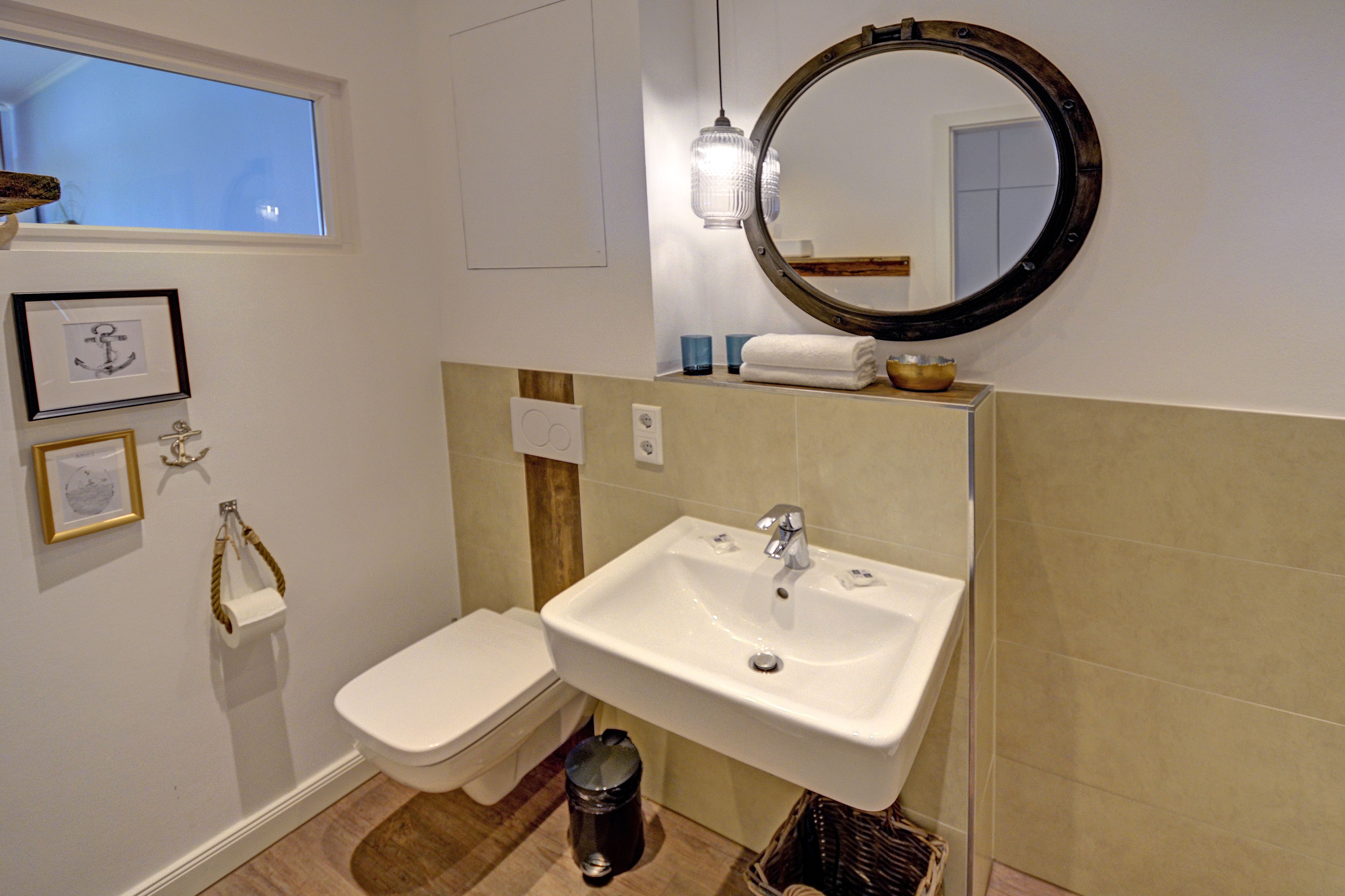 The Wonderful Panoramic View Of The Flensburg Fjord From The Studio Apartment Alone Is Pure Relaxati - 5