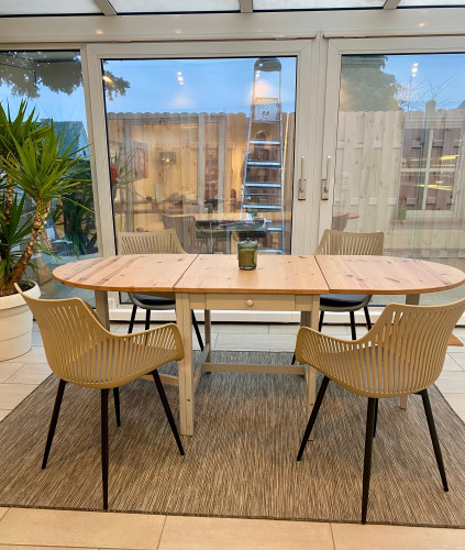 Attractive bungalow-style house with sauna, winter garden and fireplace near Magdeburg