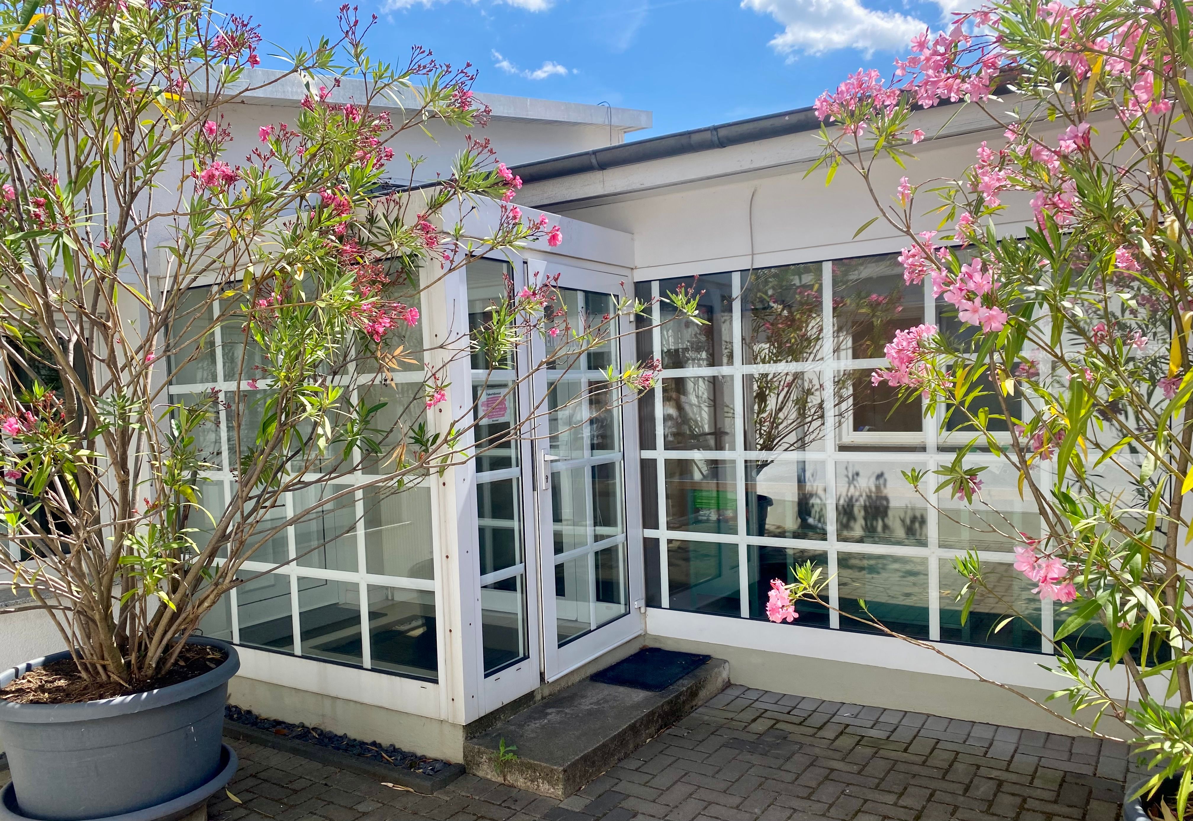  Attractive Bungalow-Style House With Sauna, Winter Garden And Fireplace Near Magdeburg  -  Attractive bungalow-style house with sauna, winter garden and fireplace near Magdeburg  - Gallery -  14