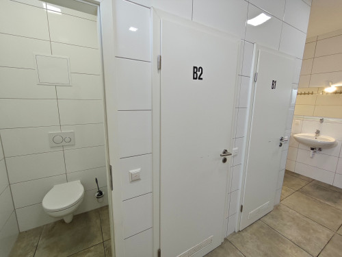 Spacious worker apartments with roof terrace - Gallery - 12