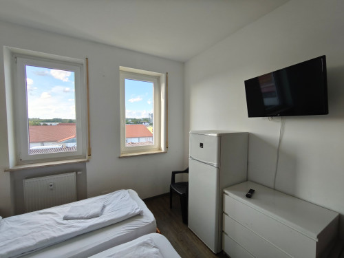 Spacious worker apartments with roof terrace - Gallery - 15