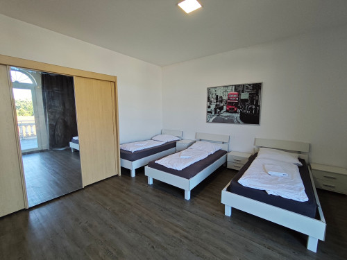 Spacious worker apartments with roof terrace - Gallery - 24