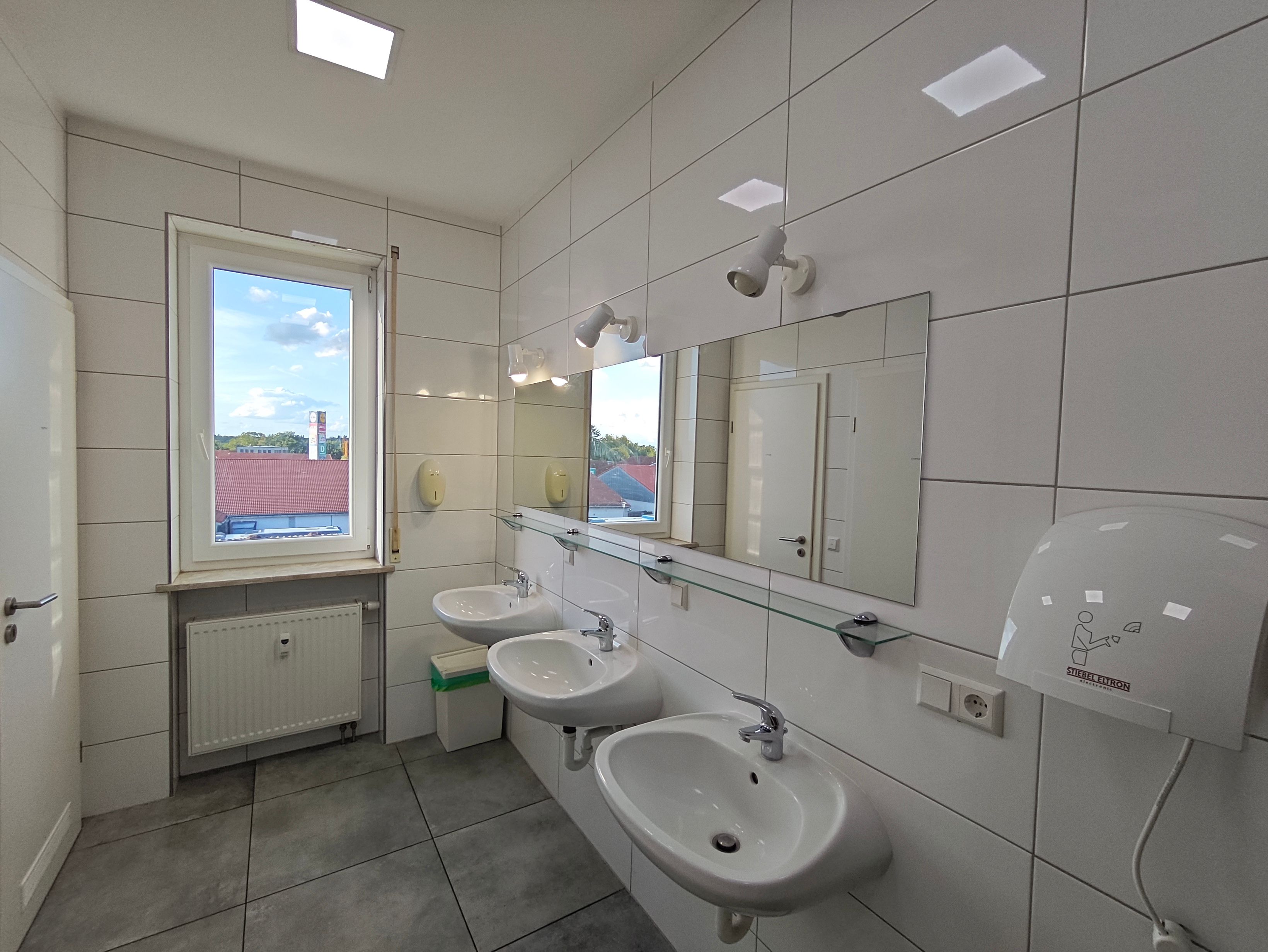 Spacious Worker Apartments With Roof Terrace - 6