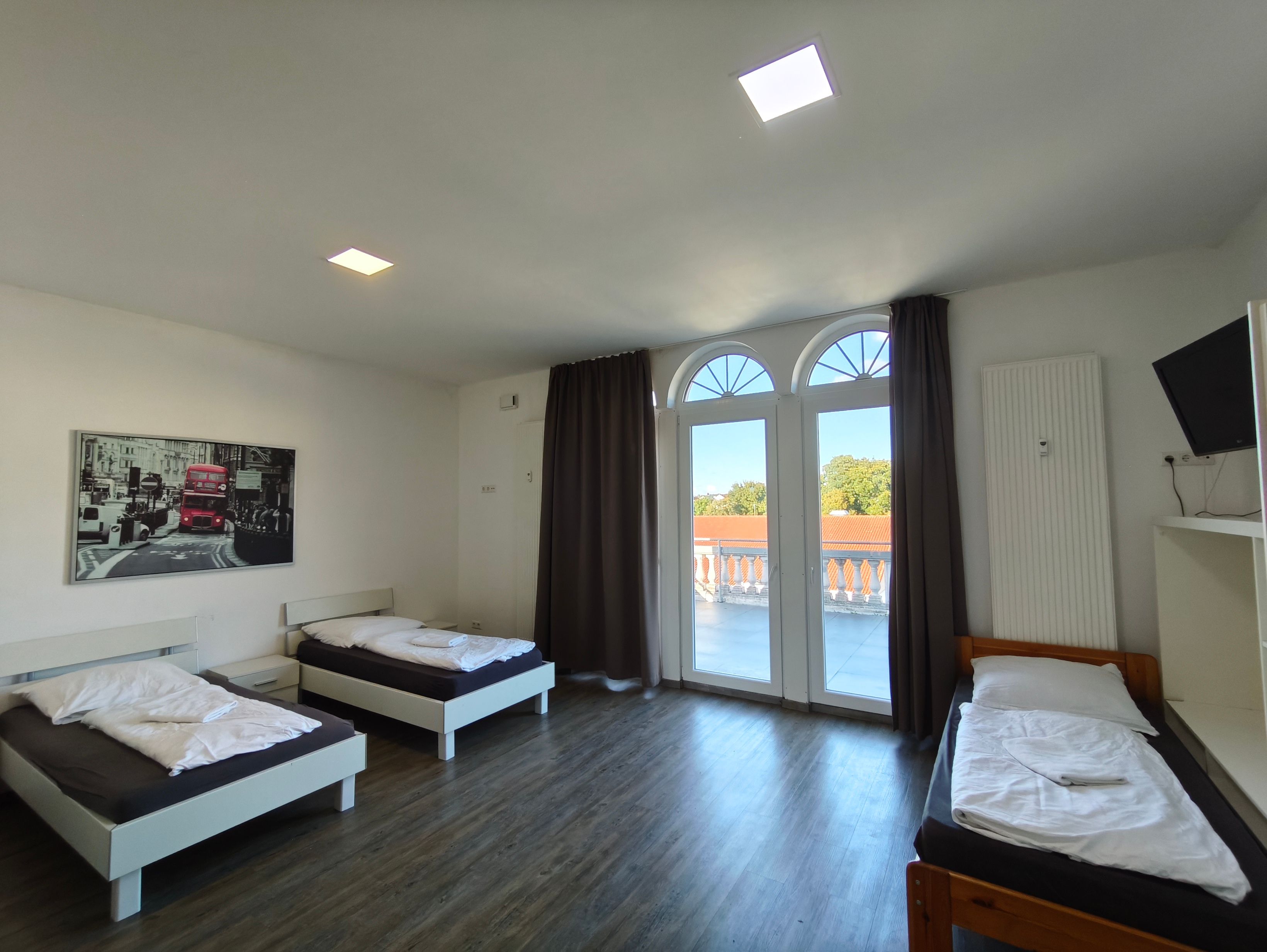 Spacious Worker Apartments With Roof Terrace - 12