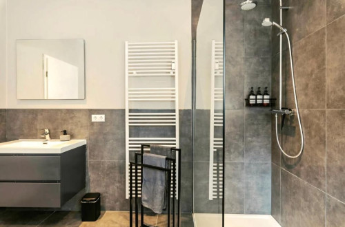 Modern apartment on the ground floor - Gallery - 2