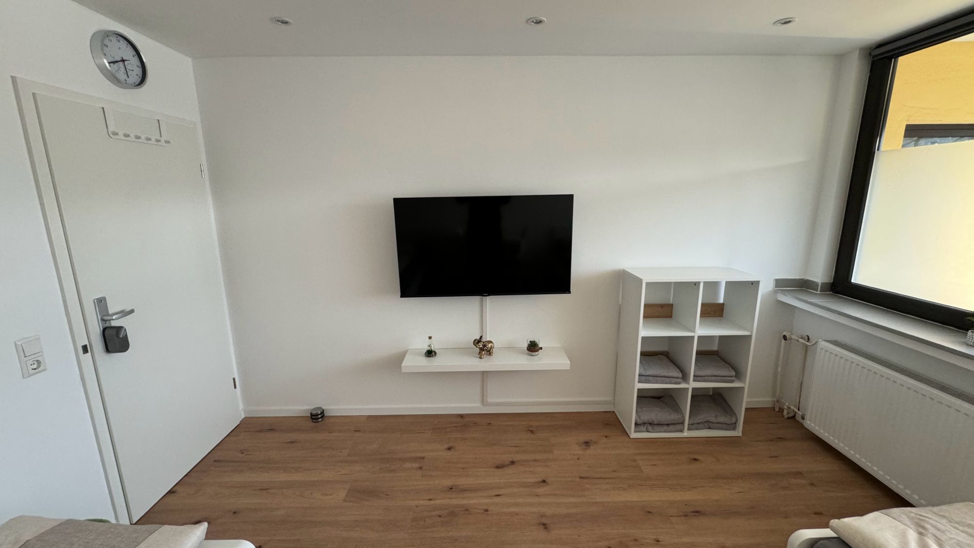 Cozy Worker Apartment With Balcony – 2 Rooms, 4 Beds, Kitchen & Wi-Fi - 2