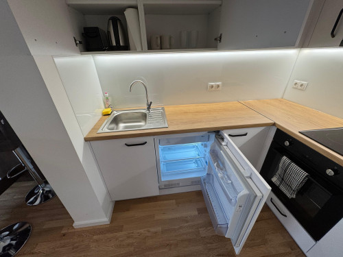 2 rooms, fully mobilized, maximum comfort, all extras, internet, washing machine, car parking space, full equipment - Gallery - 7
