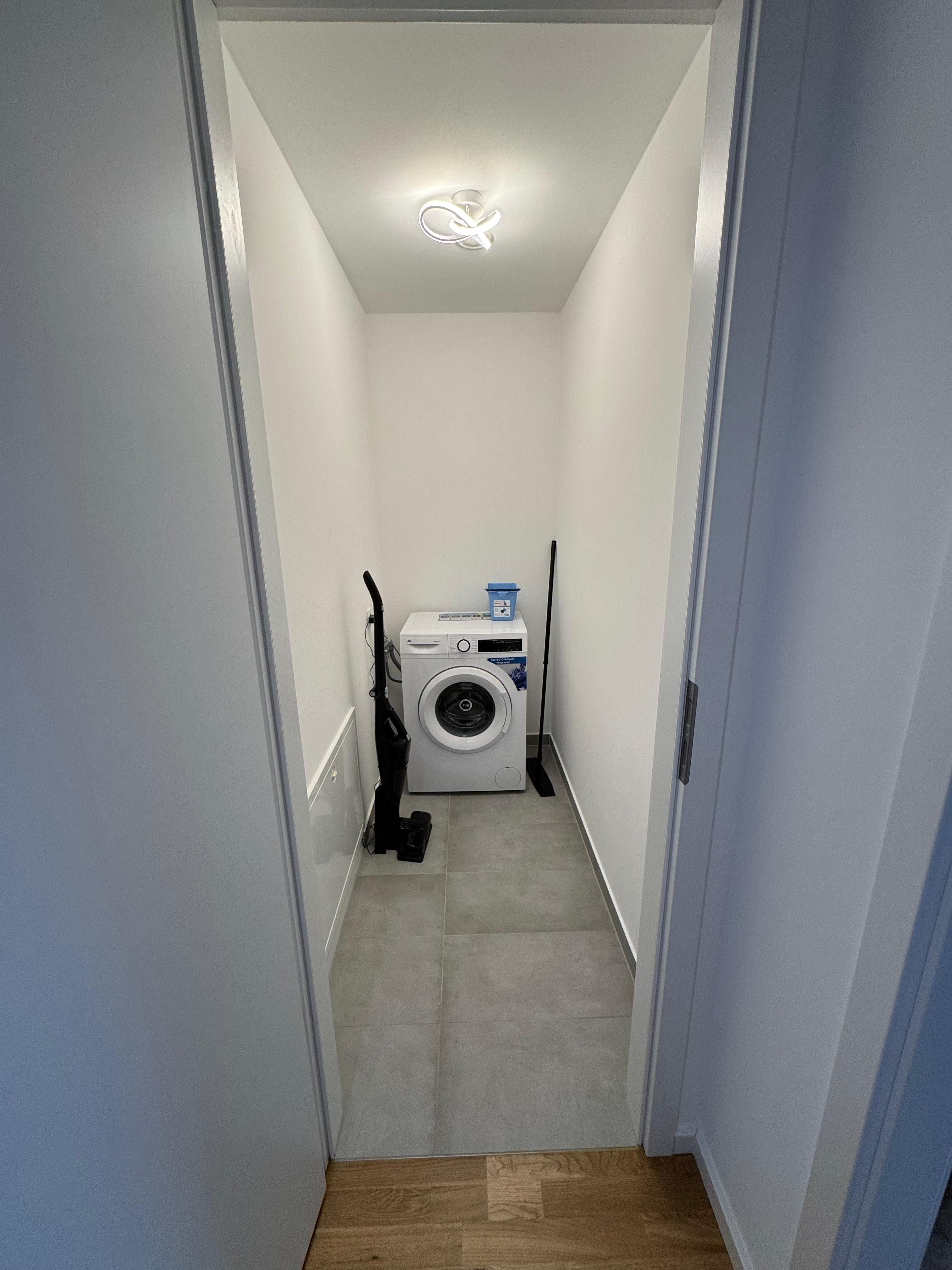 2 Rooms, Fully Mobilized, Maximum Comfort, All Extras, Internet, Washing Machine, Car Parking Space, - 11