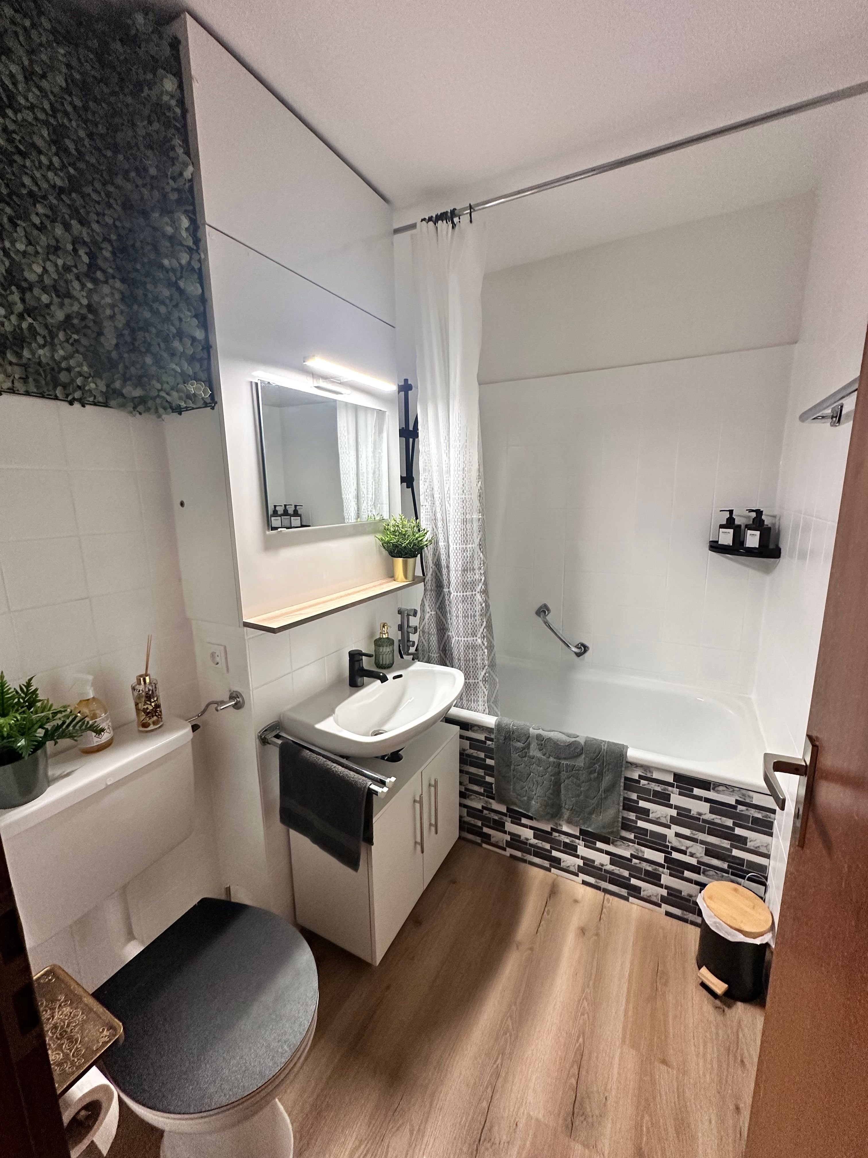 Beautiful, Quiet Temporary Apartment. Live Where Others Go On Vacation. - Beautiful, quiet temporary apartment. Live where others go on vacation. - Gallery - 18
