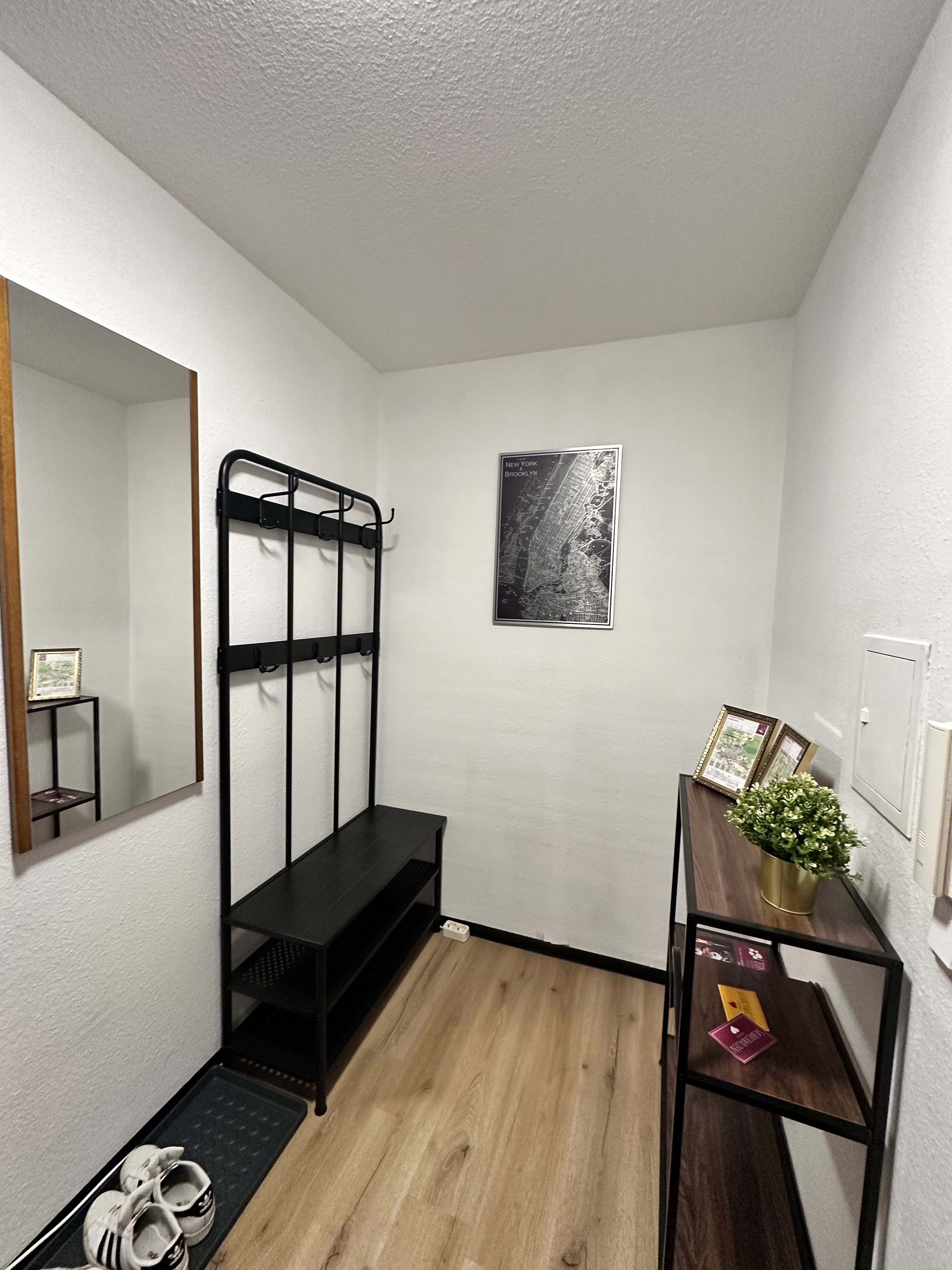Beautiful, Quiet Temporary Apartment. Live Where Others Go On Vacation. - Beautiful, quiet temporary apartment. Live where others go on vacation. - Gallery - 22