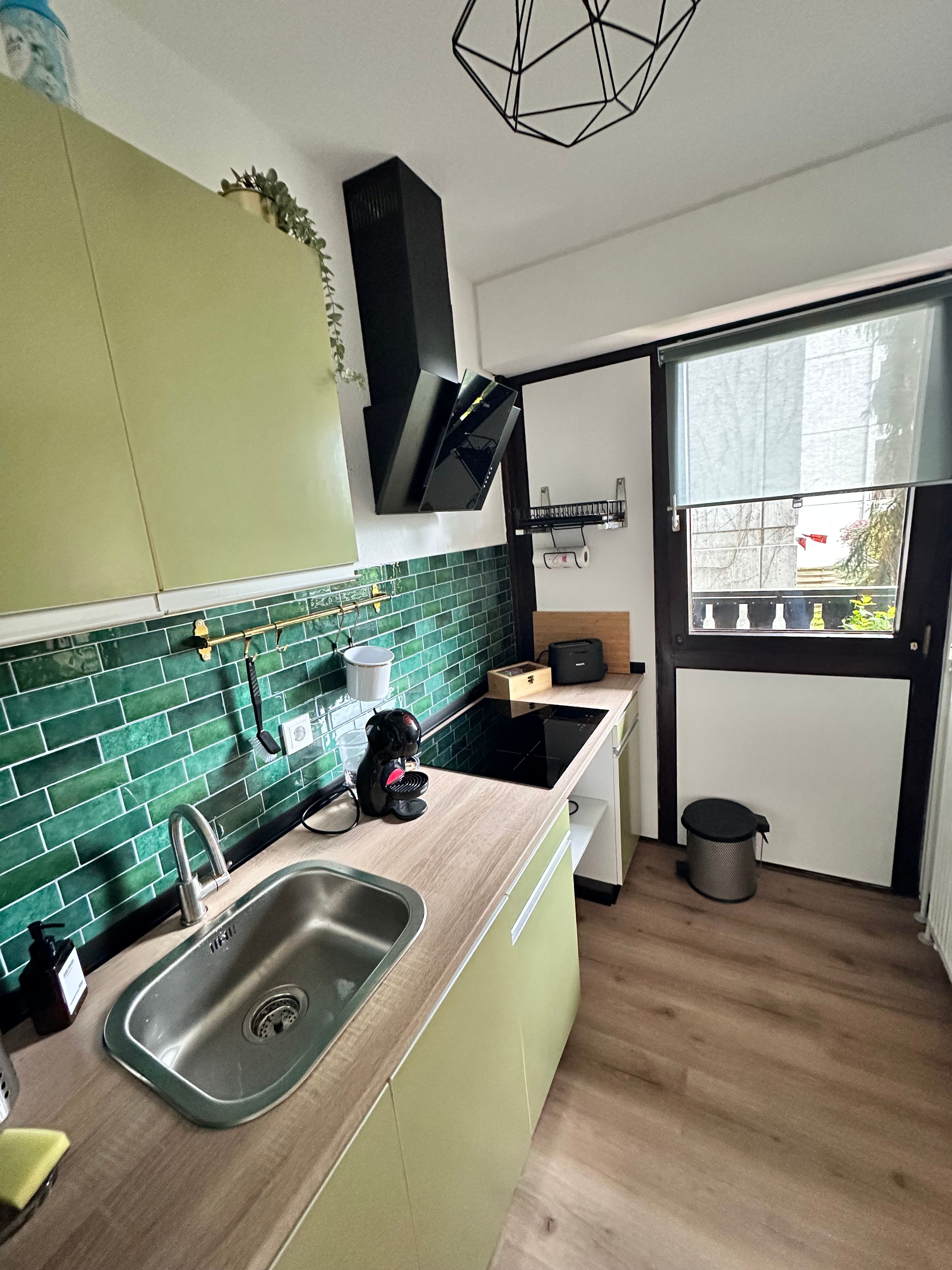 Beautiful, Quiet Temporary Apartment. Live Where Others Go On Vacation. - Beautiful, quiet temporary apartment. Live where others go on vacation. - Gallery - 25