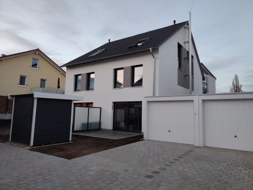 Exklusives möbliertes Doppelhaus in Immenstaad am Bodensee zu vermieten – Einziehen und Wohlfühlen!