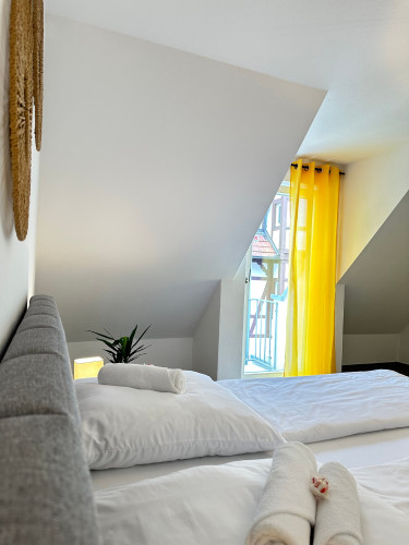 Business-Apartment AMAO-Stays I 100sqm I center I 3 floors I king-size beds I Netflix - Gallery - 20