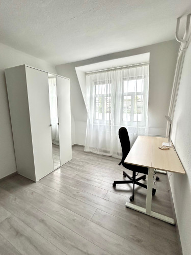 Modern 3-Bedroom Apartment – Fully Furnished, Central Bautzen