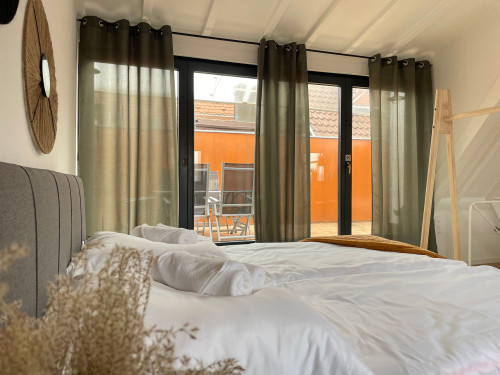 Business-Apartment AMAO-Stays I 90sqm I center I maisonette I roof terrace I king-size box spring beds - Gallery - 24