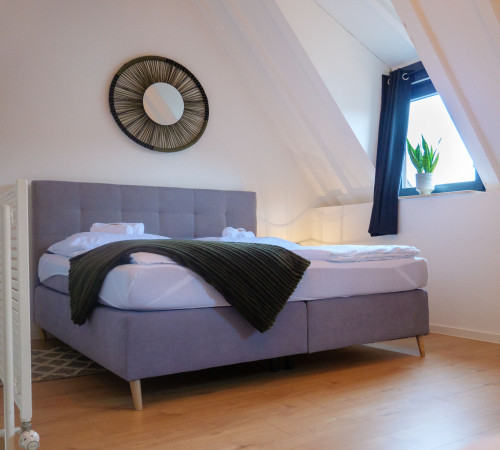 Business-Apartment AMAO-Stays I 90sqm I center I maisonette I roof terrace I king-size box spring beds - Gallery - 23